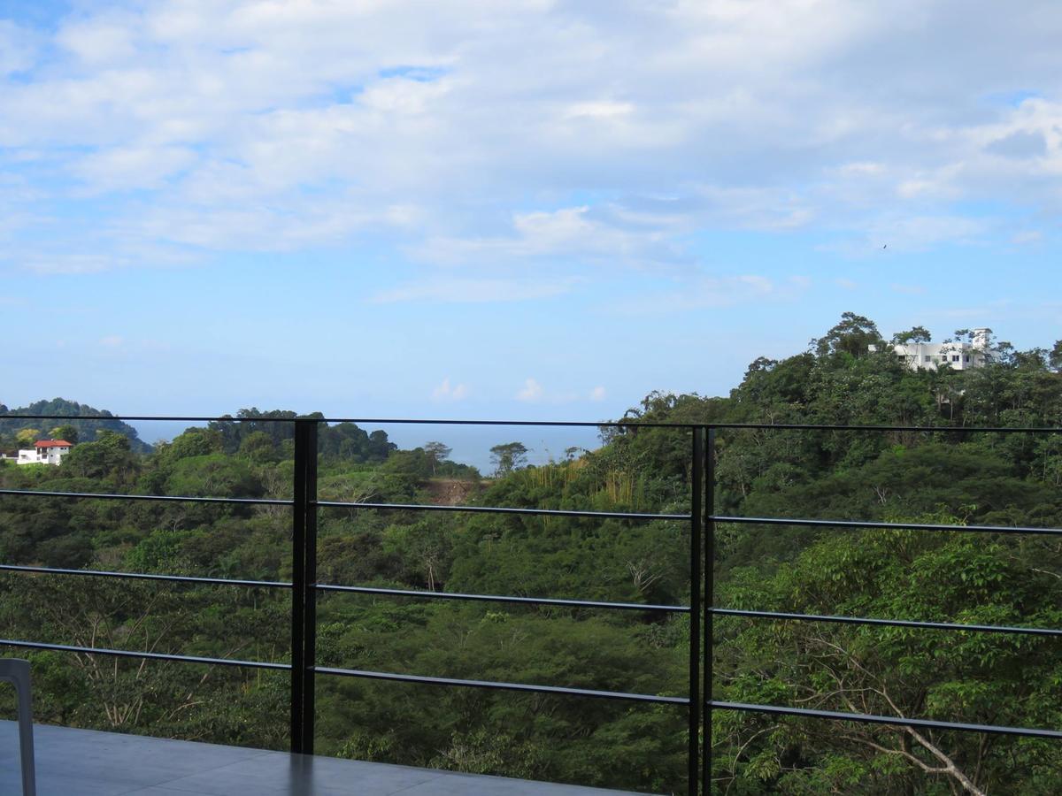 La Maison Blanche * Manuel Antonio